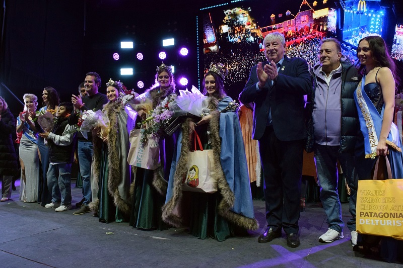 Bariloche coronó a Agustina Rodríguez Vida como Reina Nacional de la Nieve 2025