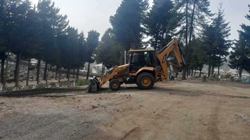 Mejoran calles internas en el Cementerio Municipal