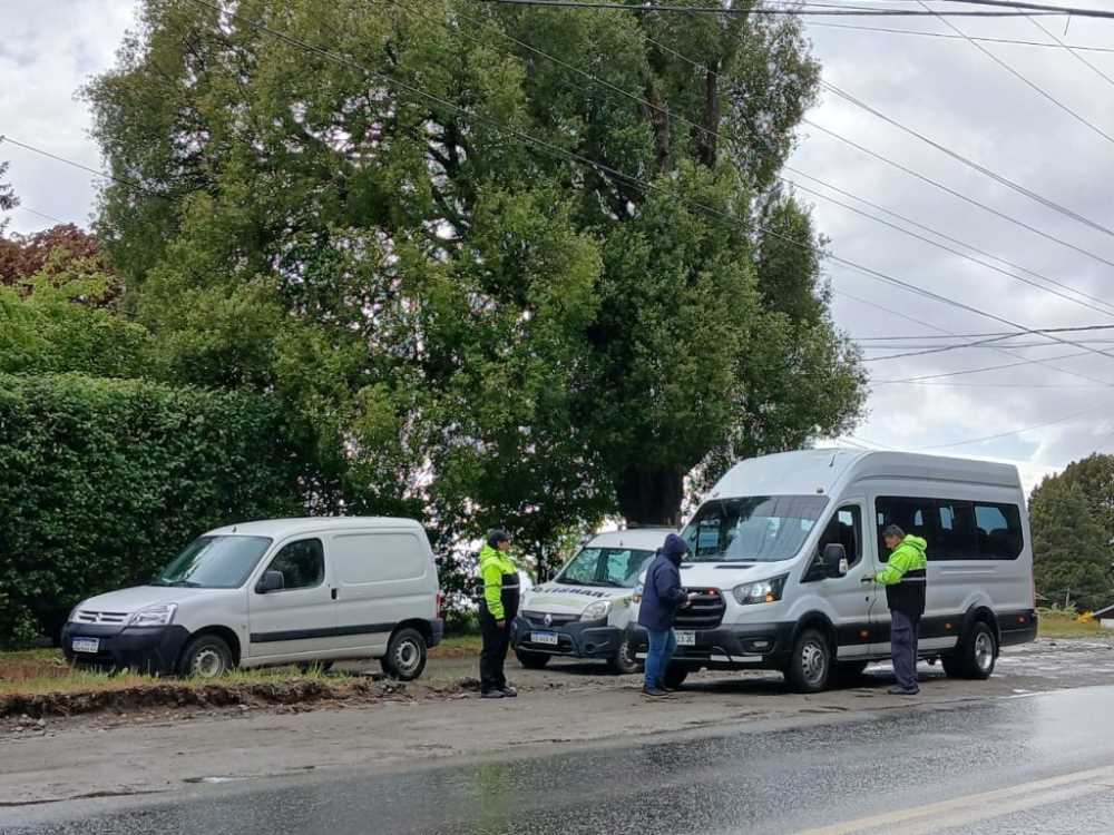 Inspección realizó controles a transportes y vehículos turísticos