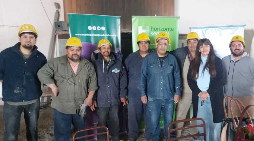 Trabajadores de la construcción en Región Sur buscan certificar sus saberes