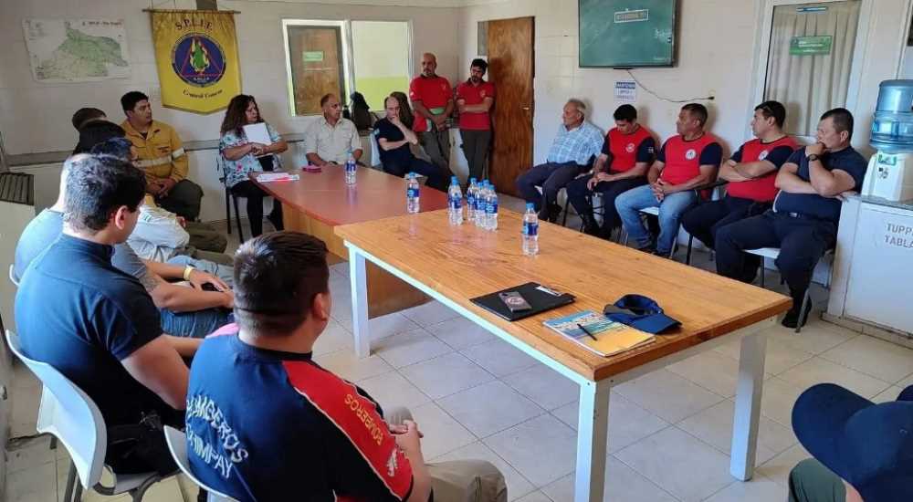 Reunión clave para fortalecer respuesta ante incendios rurales en Río Negro