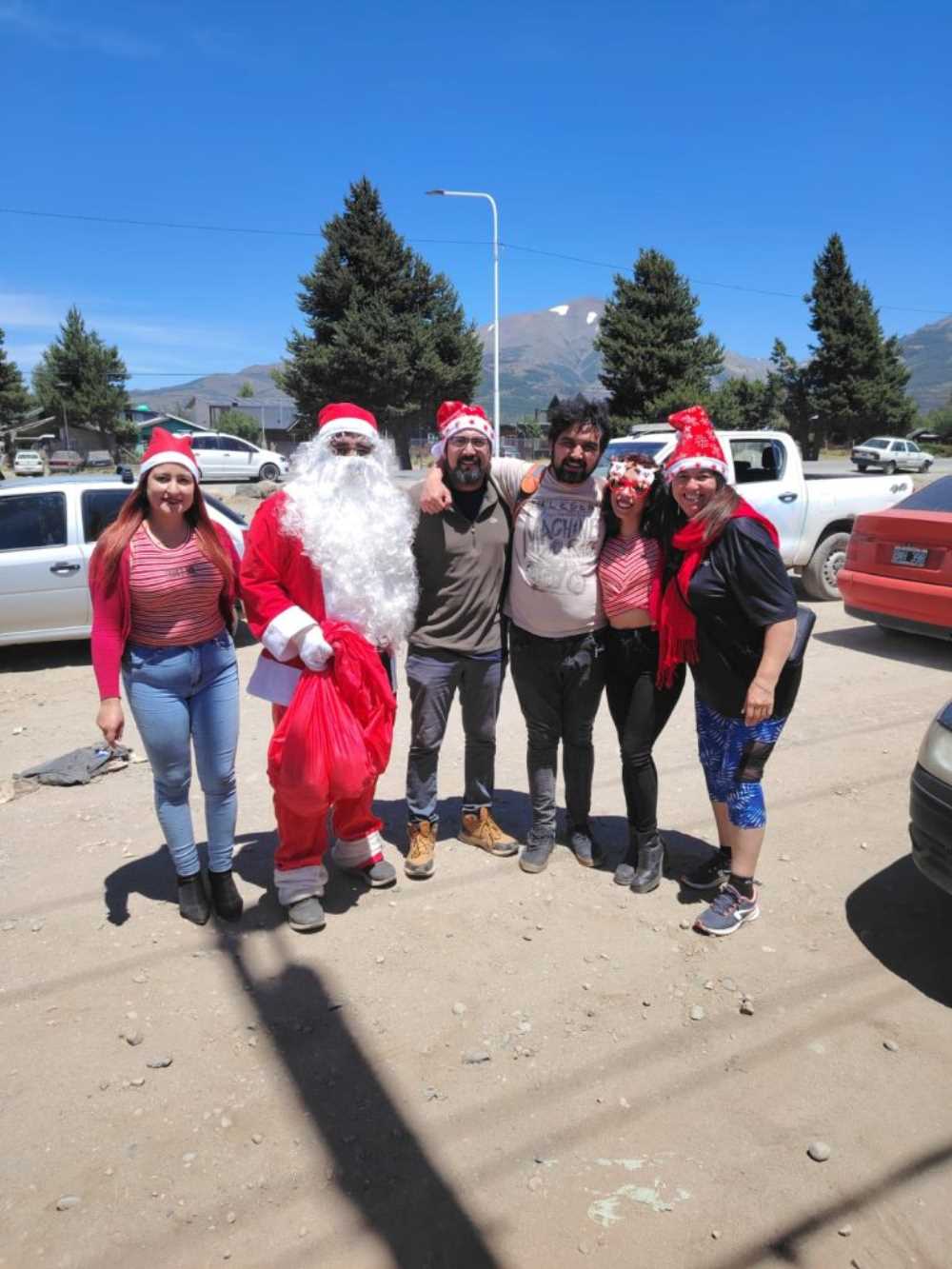 La Magia de la Solidaridad: Módulos Navideños Traen Esperanza a Bariloche