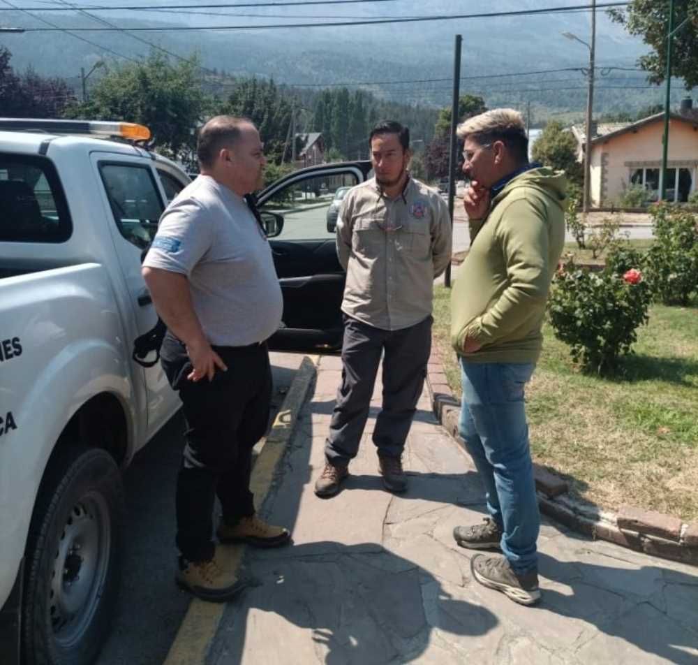 Protección Civil a disposición de El Bolsón en la lucha contra los incendios