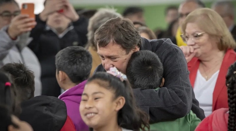 Weretilneck sobre el inicio del ciclo lectivo: “Es un día de mucha alegría