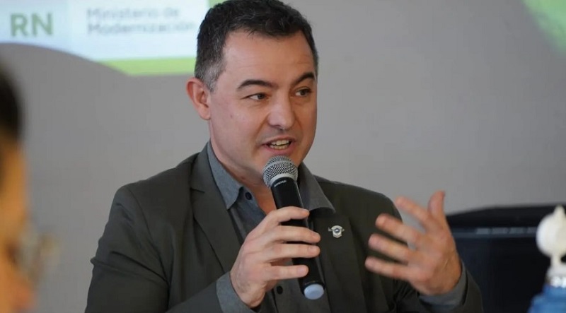 Paso clave para una ley que simplificará los trámites en el Estado