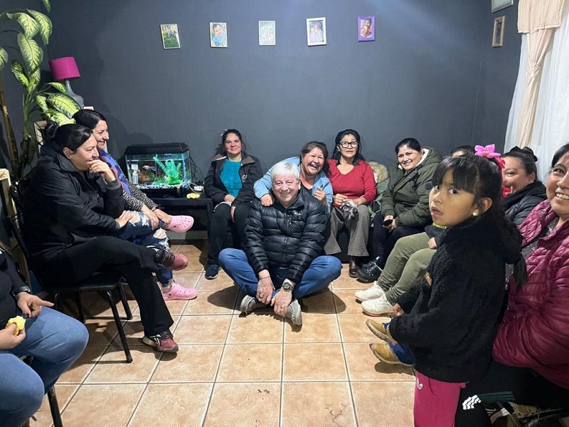 Cortés encabezó una reunión de trabajos en la Junta Vecinal 270 Viviendas