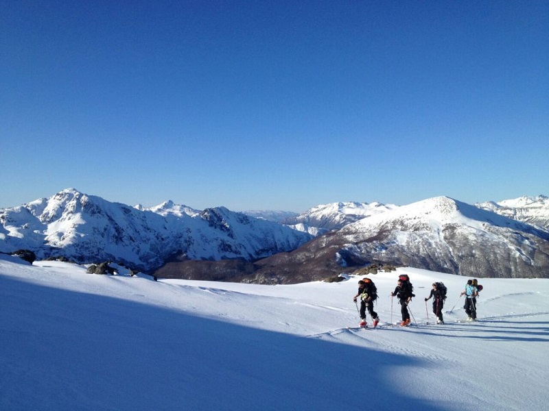 Senderos de montaña: ¡Precaución por nieve y hielo!
