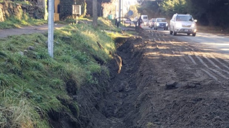La Municipalidad avanza con trabajos en Bustillo para mejorar la seguridad vial