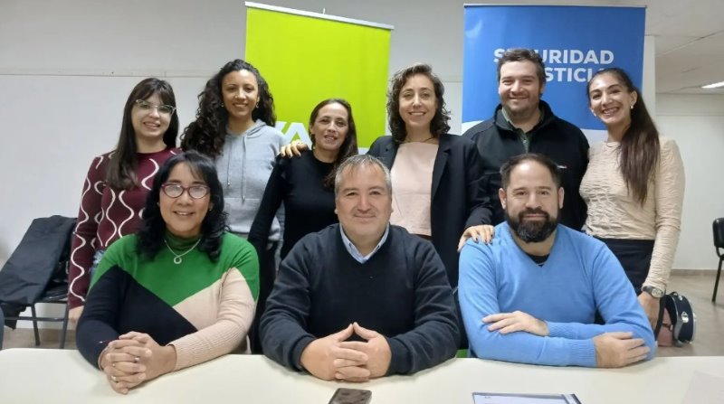 El IAPL fortalece su formación con curso especializado en informes sociales