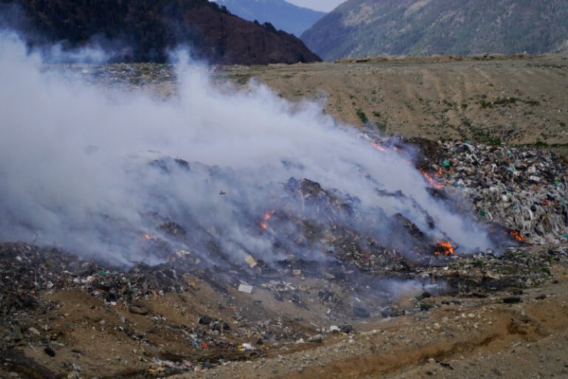 Ante los reiterados atentados incendiarios, el Municipio refuerza la seguridad y control en el Vertedero Municipal