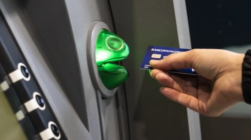 Río Negro pagará los sueldos la primera semana de noviembre