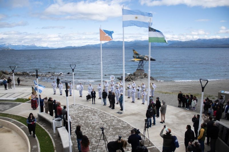¡El Grito Inmortal de la Patria! Bariloche Honró la Memoria de Nuestros Héroes