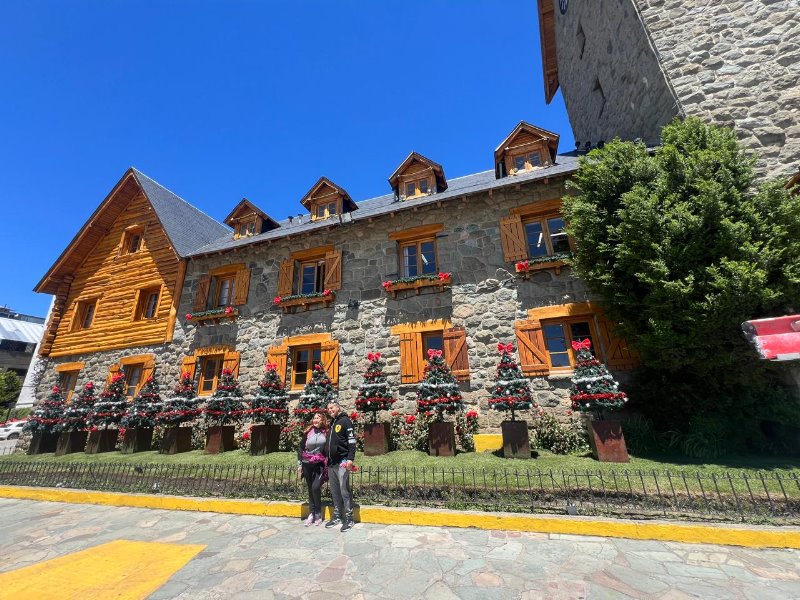 El Centro Cívico se Viste de Fiesta para Recibir al Espíritu Navideño