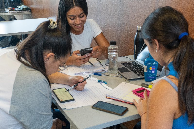 Bariloche desde otra mirada: jóvenes disfrutaron una salida única entre montaña y aprendizaje